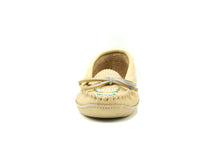 Load image into Gallery viewer, Bastien Women’s Moosehide Moccasins #4890