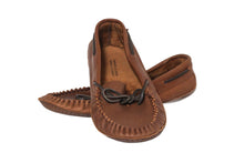 Load image into Gallery viewer, Laurentian Chief | Wakonsun Buffalo Hide Moccasins Peanut #1461