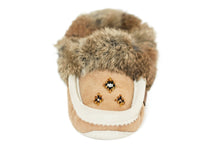 Load image into Gallery viewer, Women's Beaded Fur Moccasin
