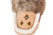 Load image into Gallery viewer, Women's Beaded Fur Moccasin