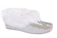 Load image into Gallery viewer, Women's Beaded Fur Moccasin