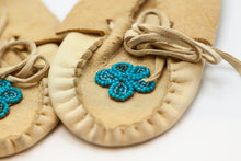 Load image into Gallery viewer, Children&#39;s Moccasins
