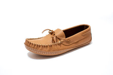 Load image into Gallery viewer, Wakonsun Tan Moccasin
