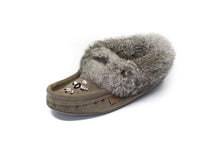 Load image into Gallery viewer, Women&#39;s Laurentian Chief Rabbit Fur and Suede Moccasins
