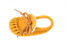 Load image into Gallery viewer, Bastien Baby Moccasins Style #158

