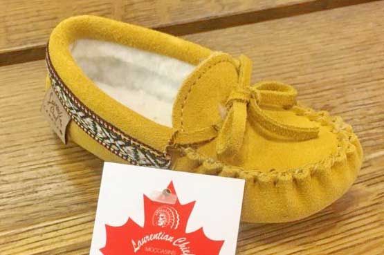Children's Laurentian Chief Deer Suede Moccasins with Poly-Fleece Lining