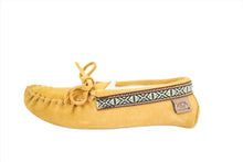 Load image into Gallery viewer, Laurentian Chief | Children’s Moccasins #798
